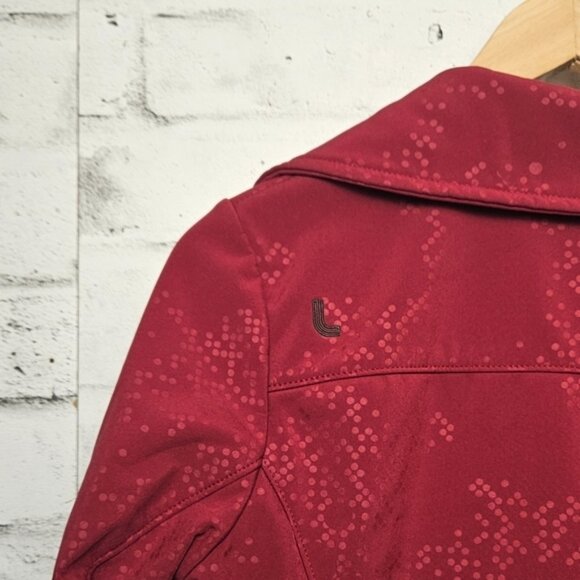 Lolë Women' Red Jacket - Picture 8 of 10